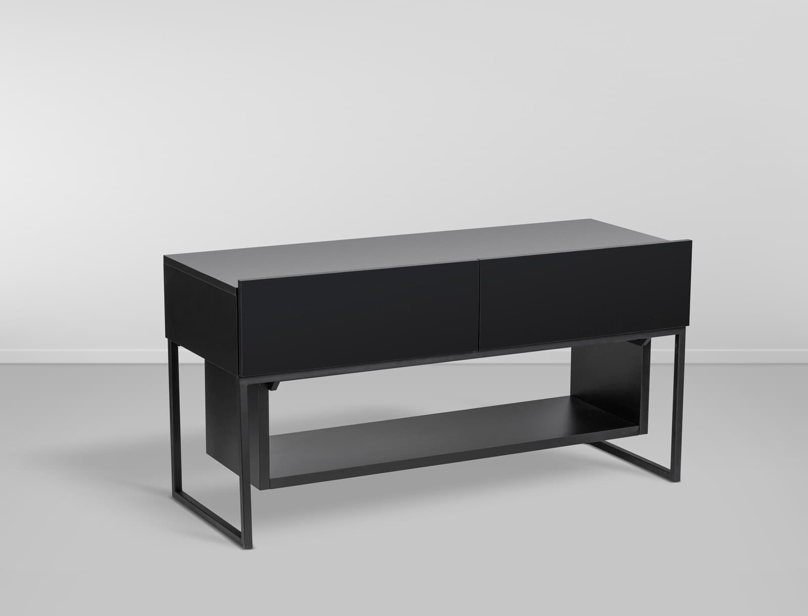 Rack Cerrado Alto c/ 1 Gaveta - Preto L: 1,20 P:0,47 A:0,62